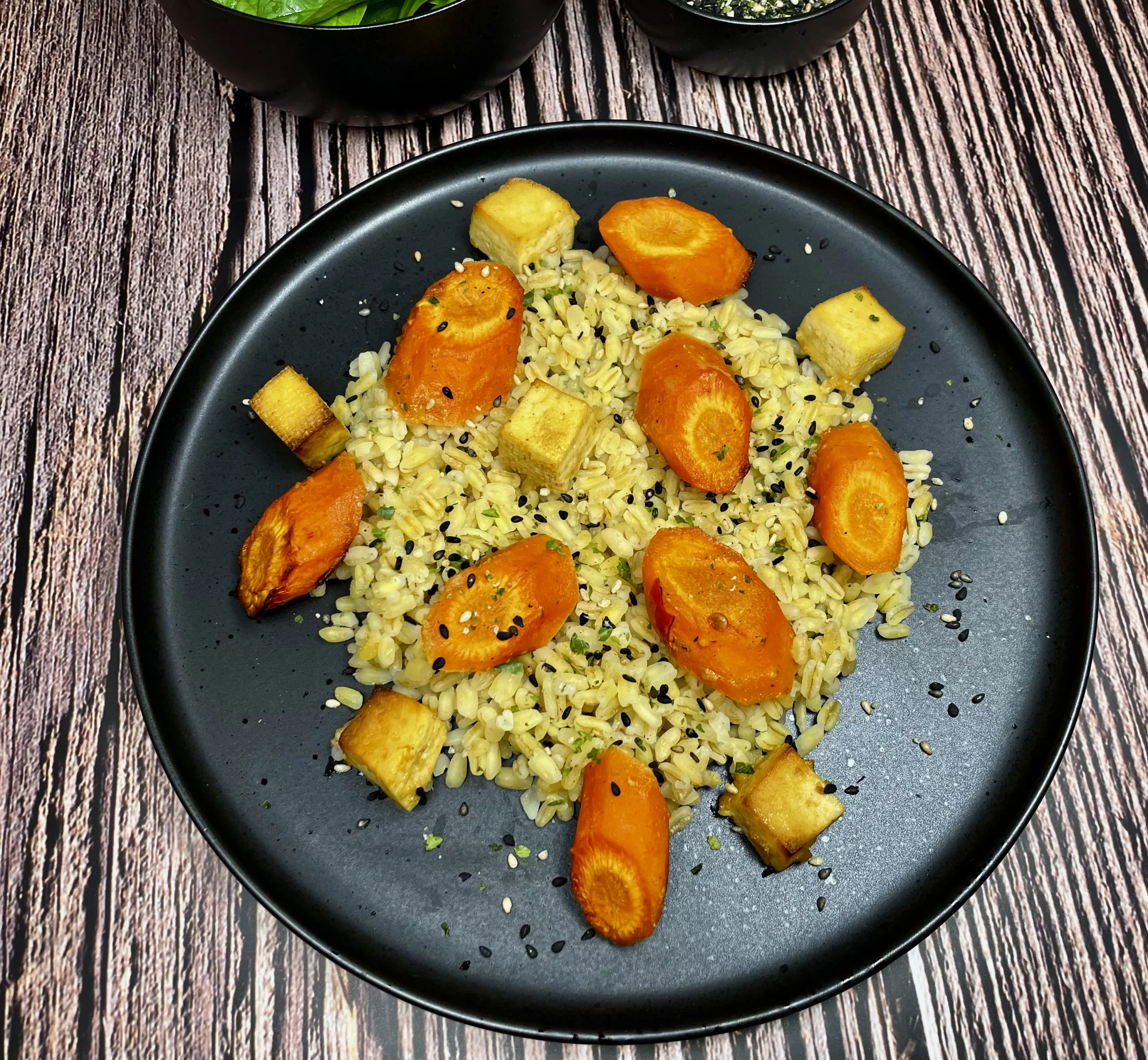 Möhren und Tofu aus dem Ofen